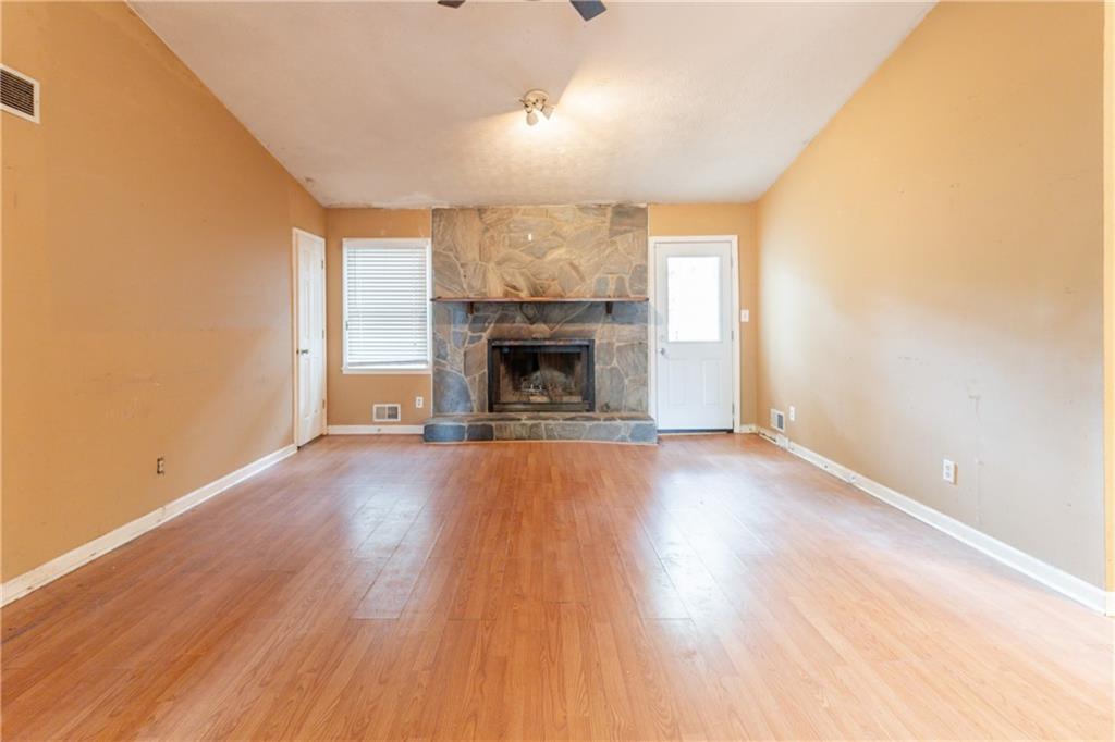 4507 Laurie Lane, Powder Springs, Georgia image 4