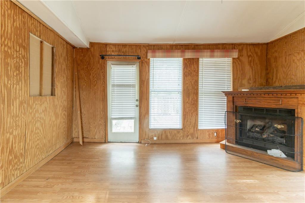 4507 Laurie Lane, Powder Springs, Georgia image 3