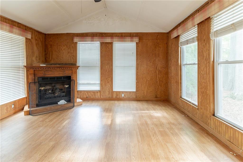 4507 Laurie Lane, Powder Springs, Georgia image 2