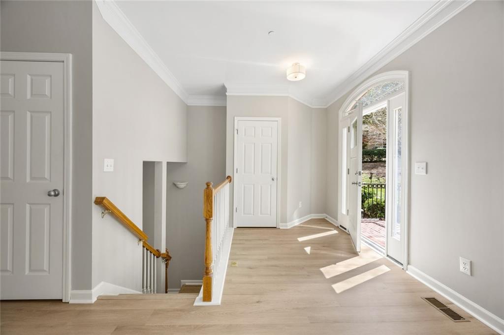 316 Holbrook Road