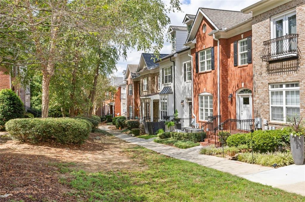 316 Holbrook Road