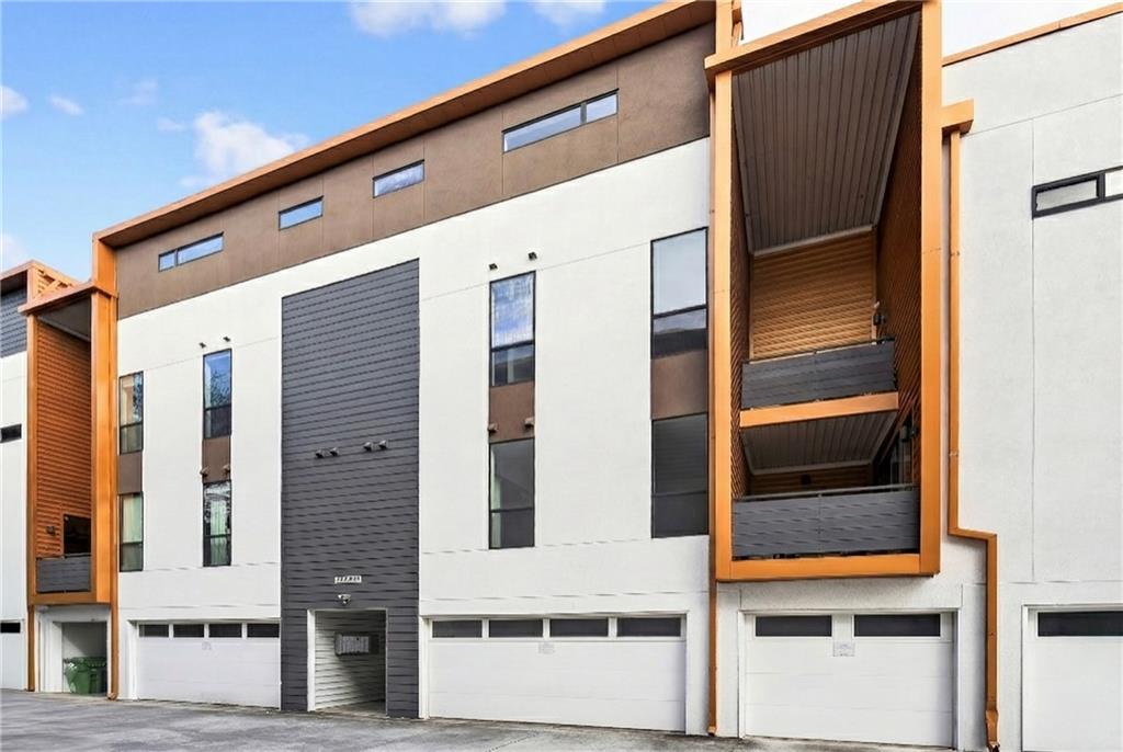 972 Dekalb Avenue NE 202