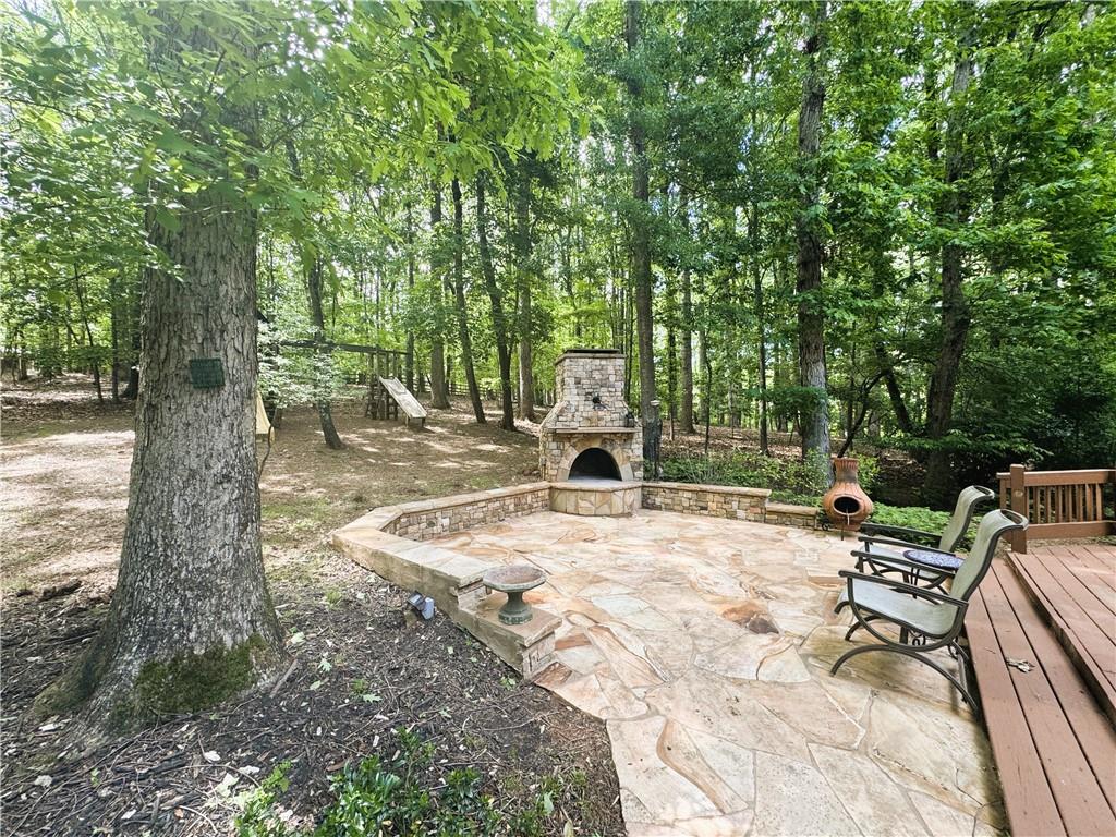 1045 River Point, Suwanee, Georgia image 4