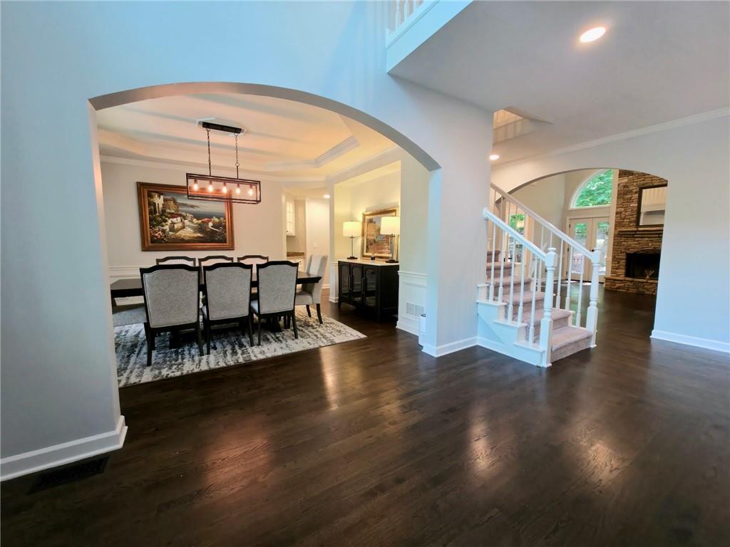 1045 River Point