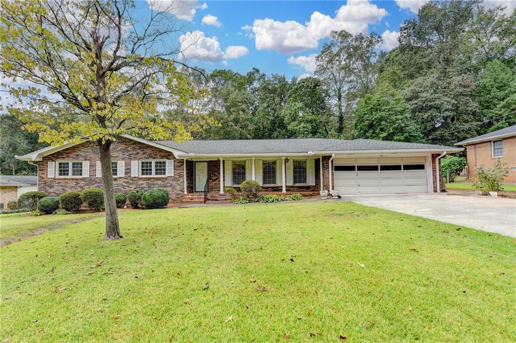 136 Lancelot Way