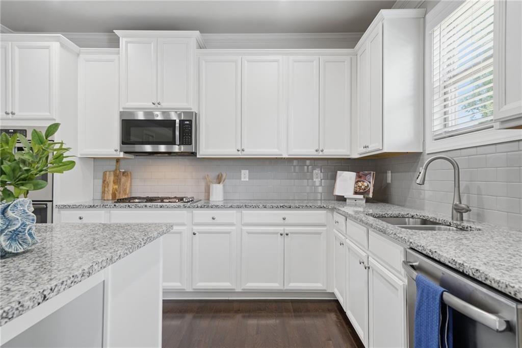 3860 Grandview Manor Drive