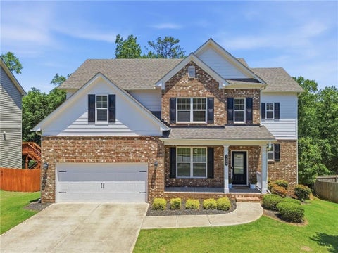 Homes For Sale - 3860 Grandview Manor Drive<br/> Cumming, GA 30028
