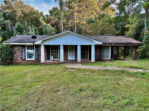 Homes For Sale - 300 Tanners Bridge Road<br/> Bethlehem, GA 30620