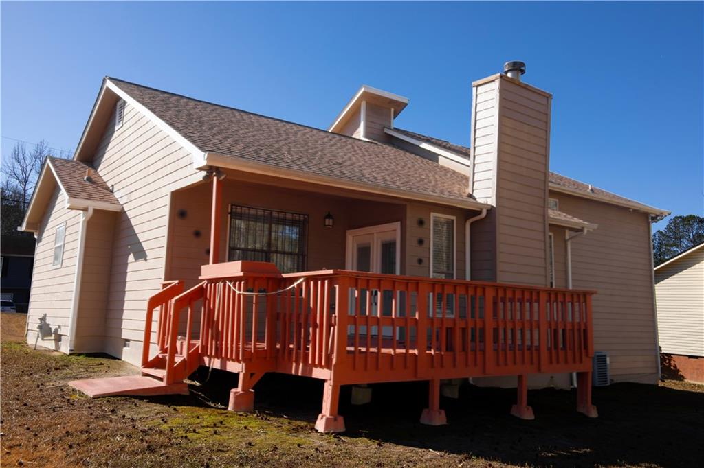 3325 Estate Lake Drive