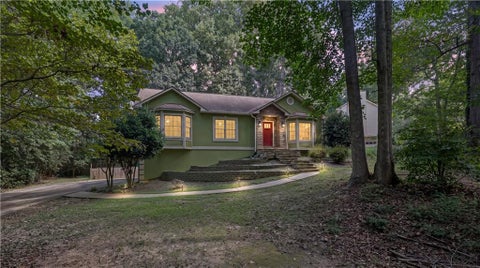 Homes For Sale - 210 Crabapple Lane<br/> Cobb County, Powder Springs, GA 30127