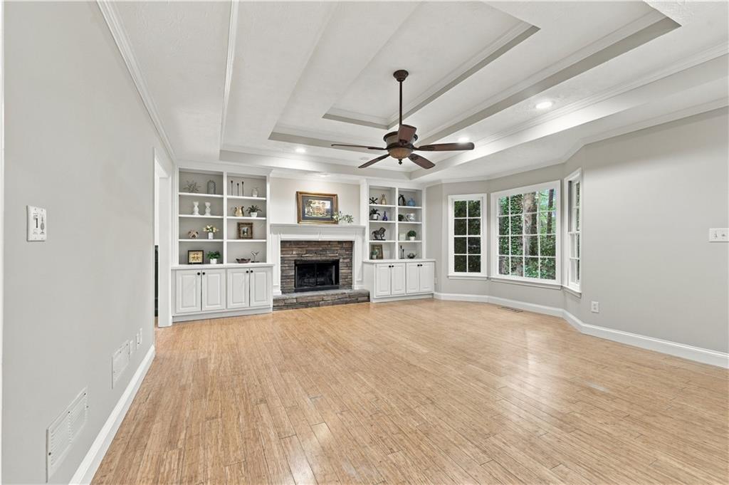 210 Crabapple Lane