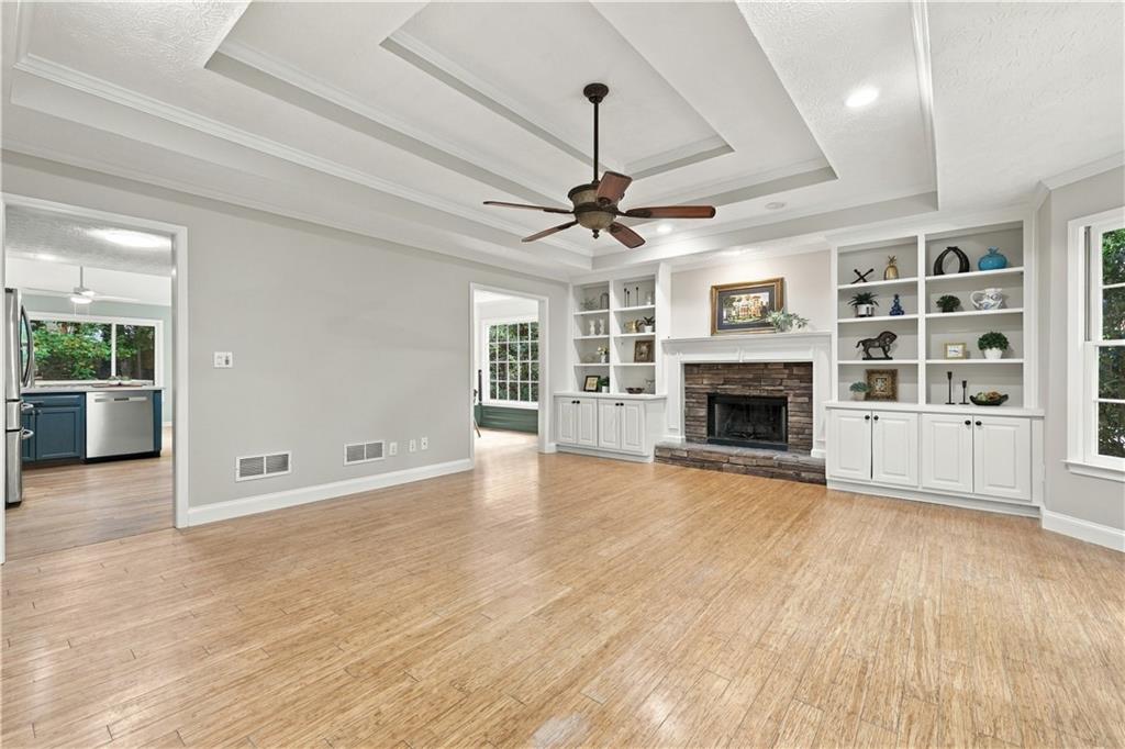 210 Crabapple Lane