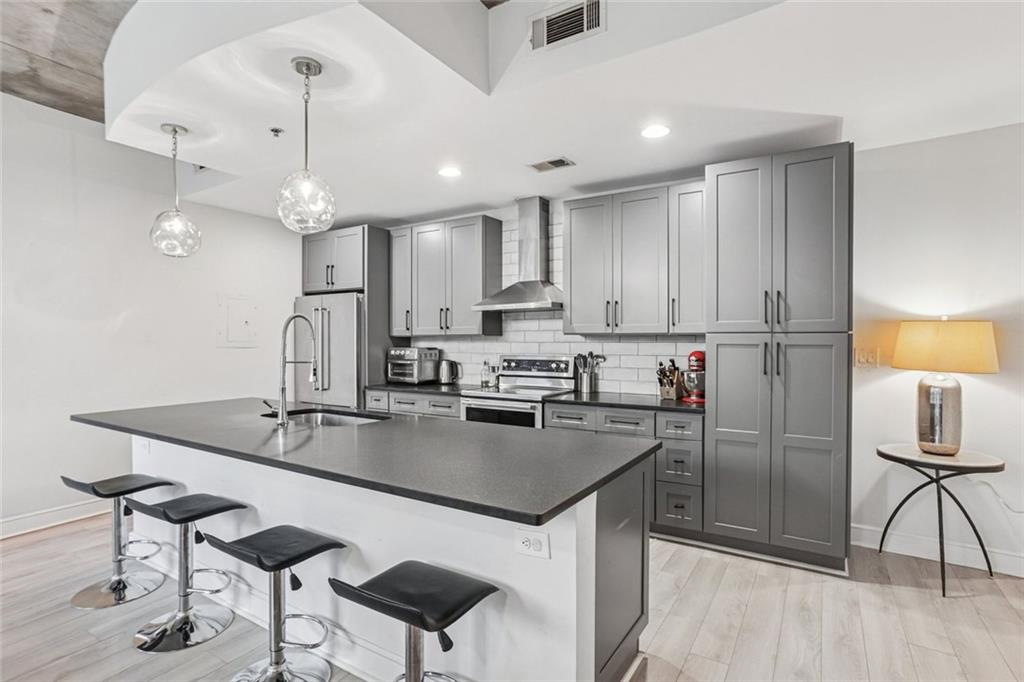 950 W Peachtree Street NW 803