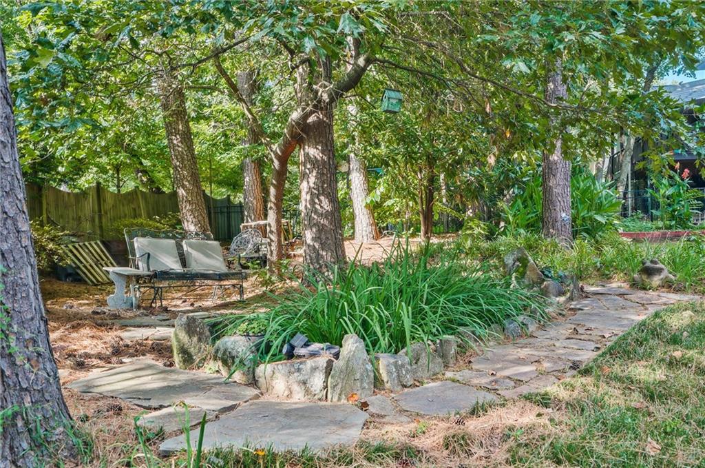 5741 Wolf Laurel Lane SW