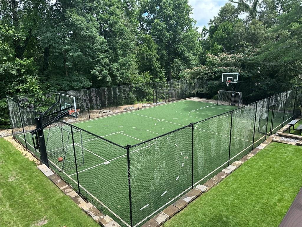 2427 Siesta Court