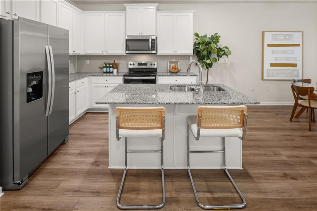 9472 Pinecrest Path 323