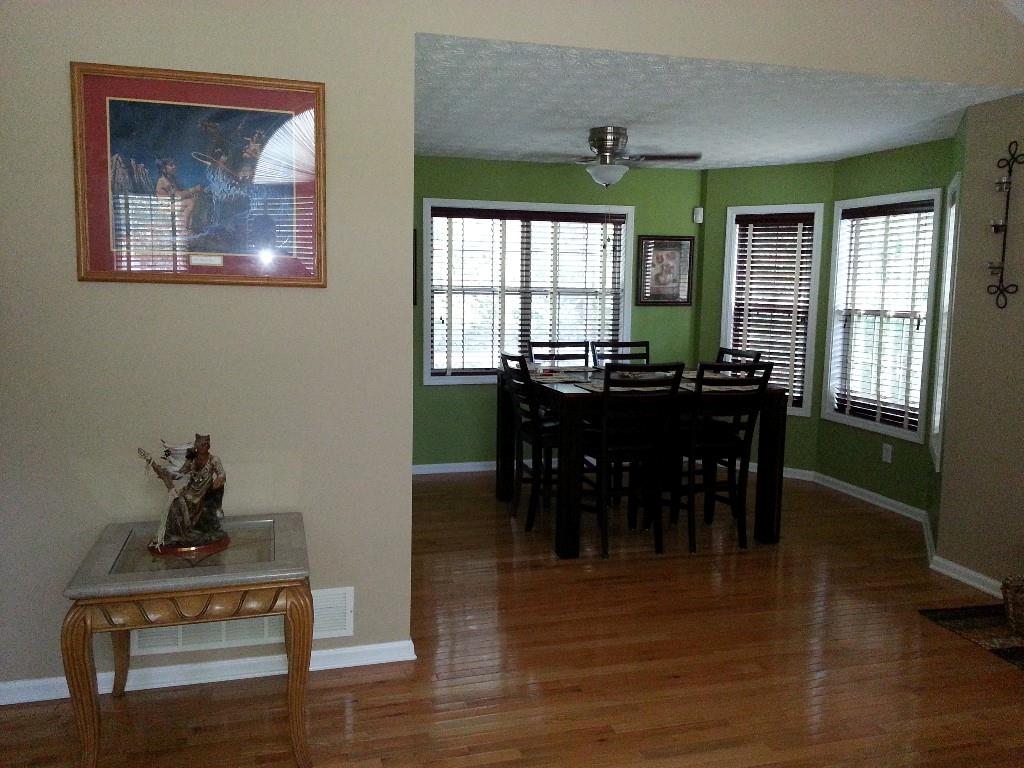 22 Briar Chase Court, White, Georgia image 2