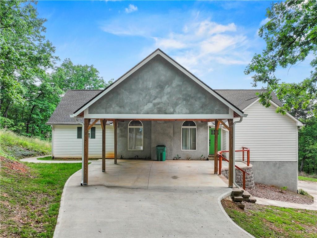 205 Crooked Pine Trail, Baldwin, Georgia image 2