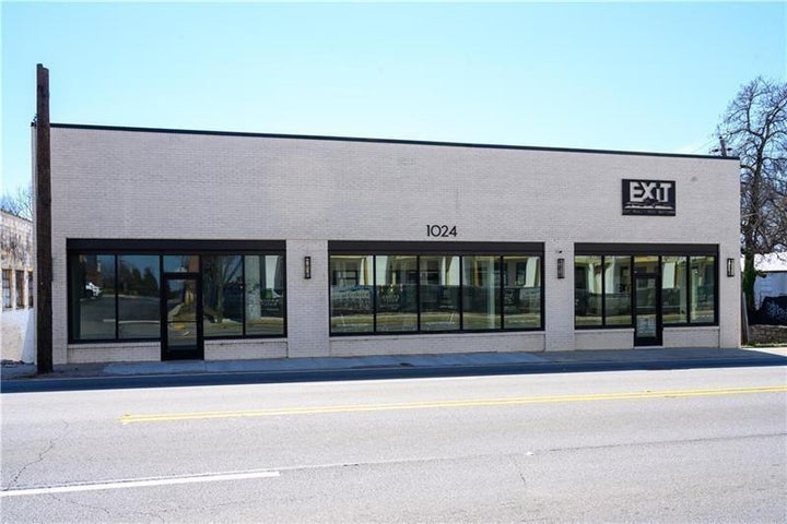 Photo 1 of 28 — 1024 Donald L Hollowell B, Atlanta, GA 30318