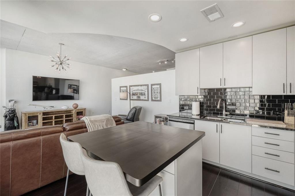 860 Peachtree Street NE 2507