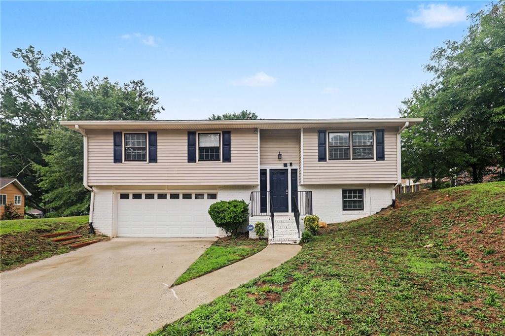 2120 Sandgate Circle