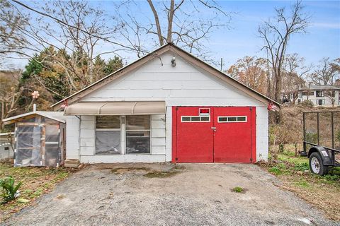 A home in Douglasville