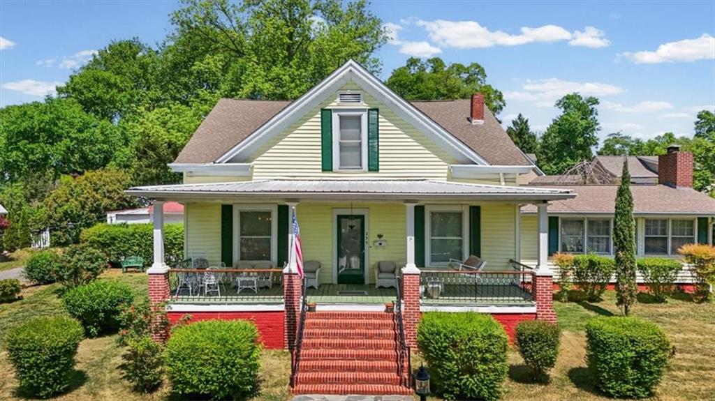 225 W Church Street