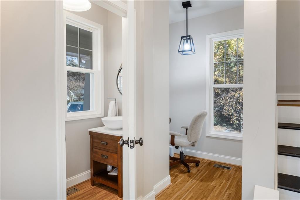 4060 Stephanie Court NW