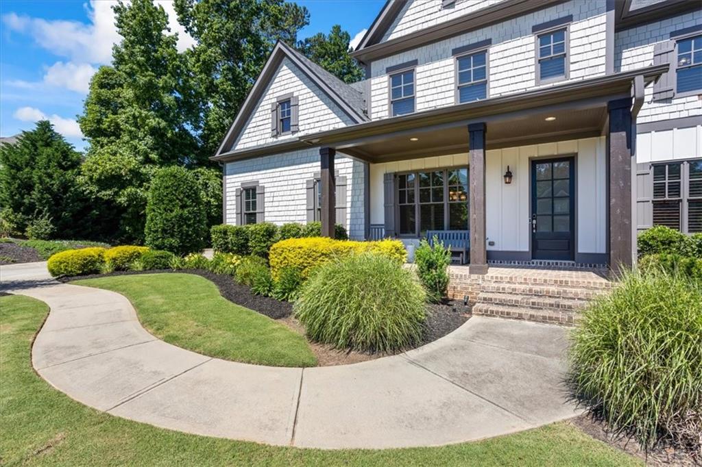 1205 Eagles Creek Court NW