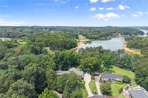 Homes For Sale - 1971 Beechwood Boulevard<br/> Hall County, Gainesville, GA 30504