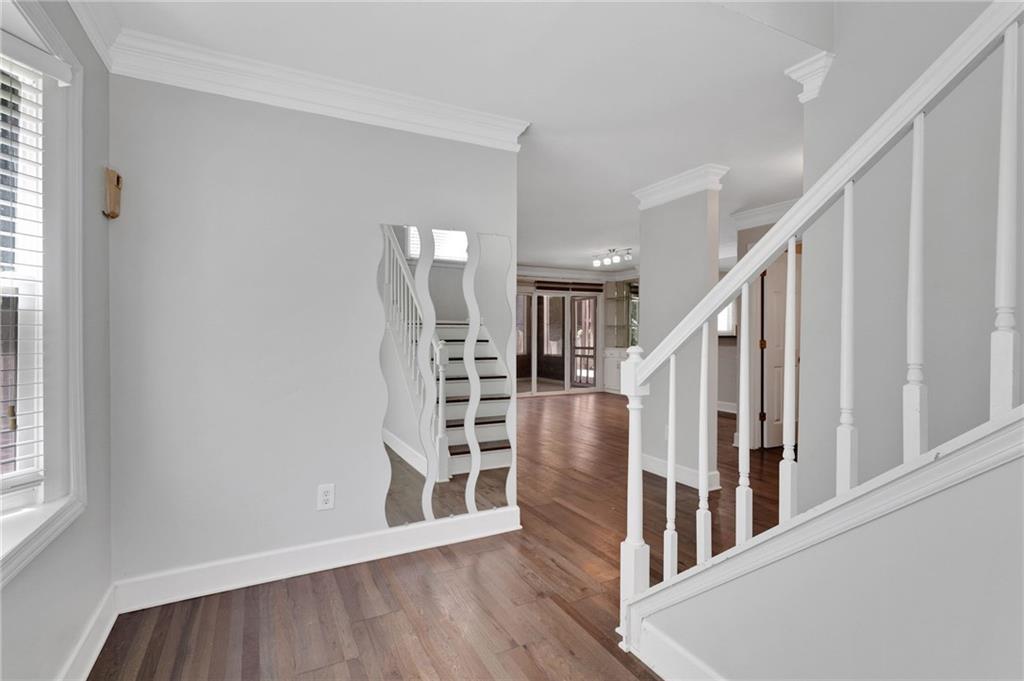 1452 Briaroaks Trail NE