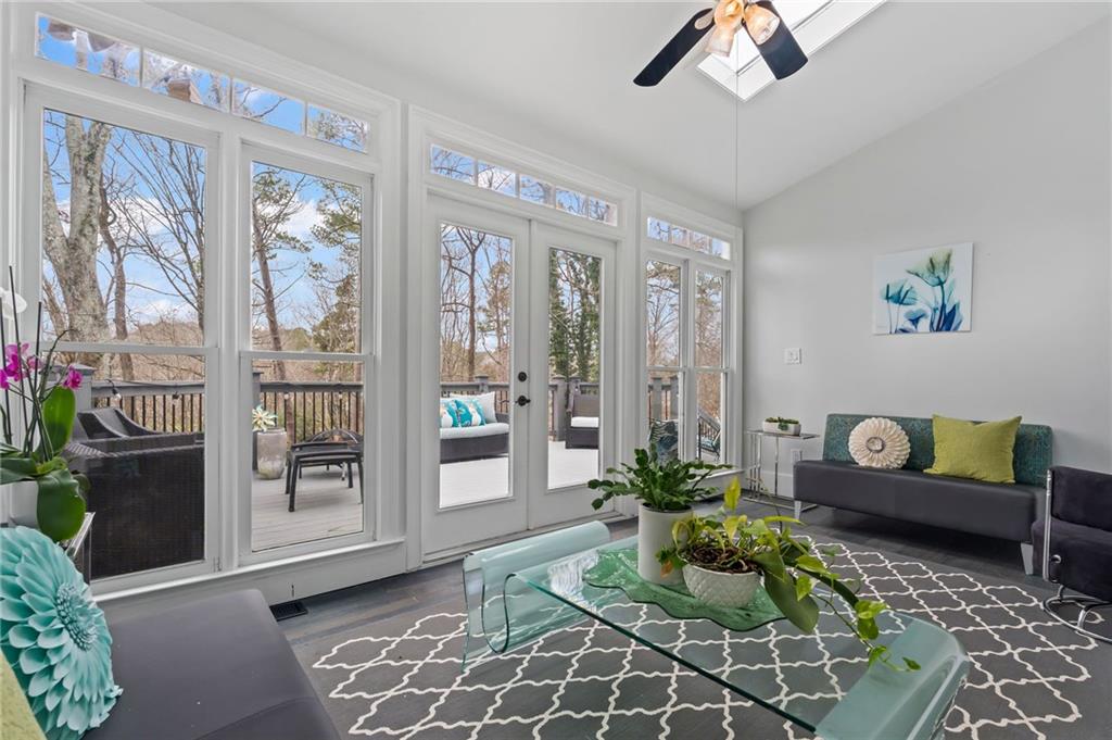 4367 Dunmore Road NE