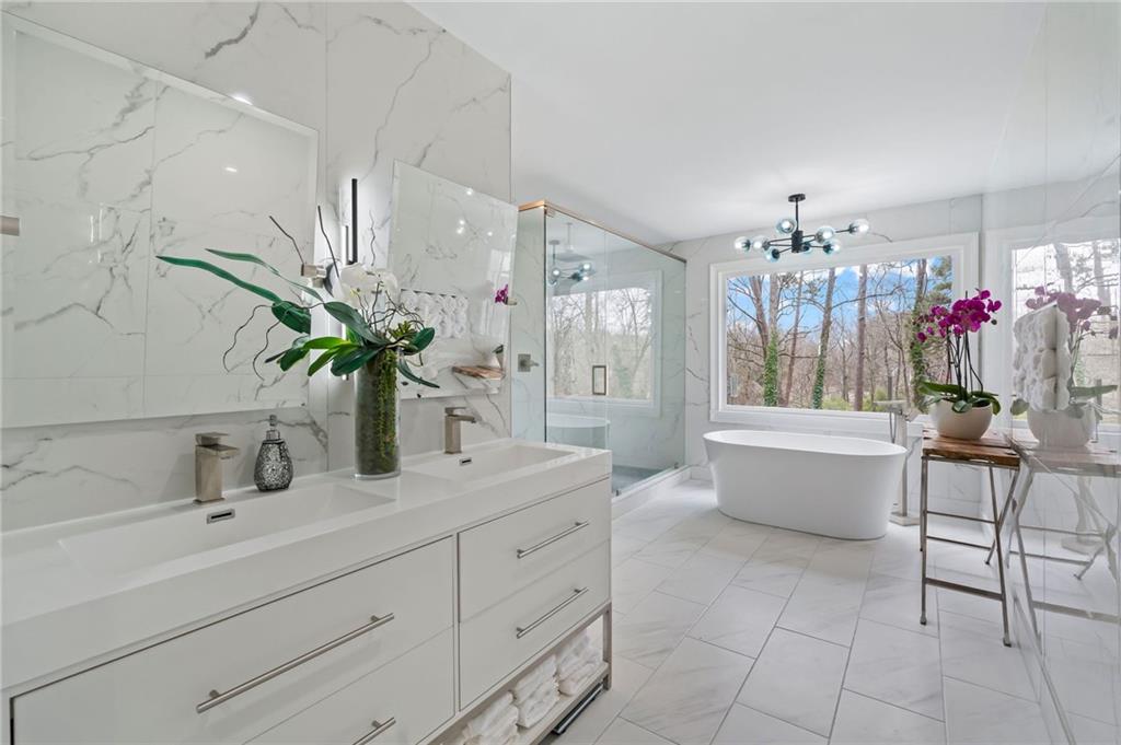 4367 Dunmore Road NE