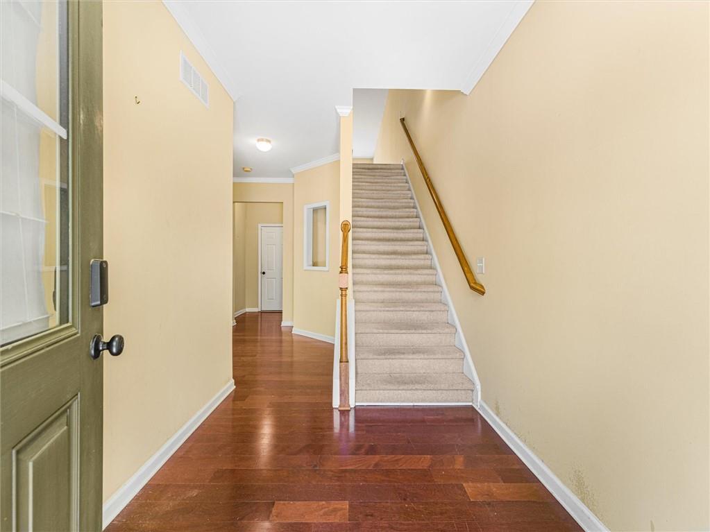 513 Grove Field Court