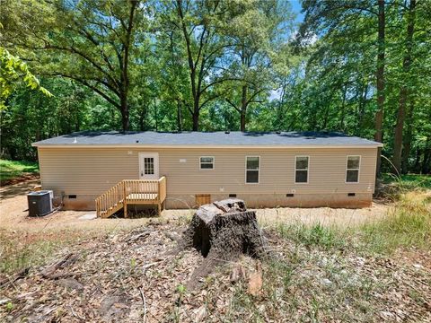 A home in Maysville