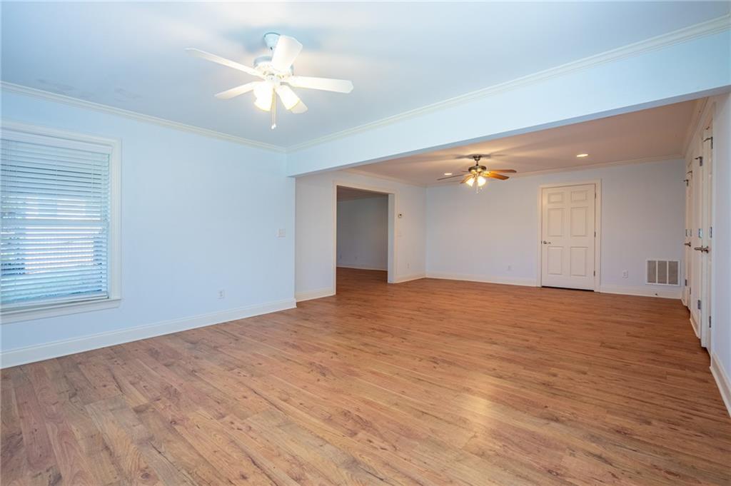 5650 Upper Creek Court, Suwanee, Georgia image 40