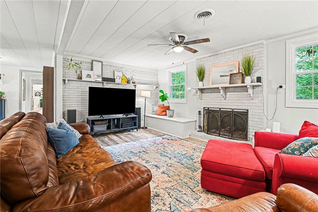 1581 Lost Mountain Road