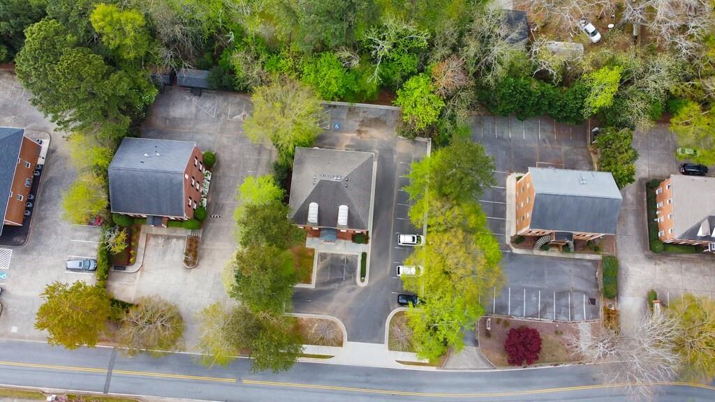 585 Colonial Park Drive
