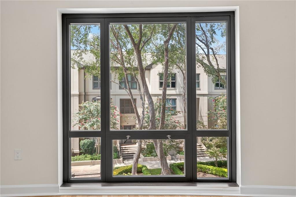 3475 Oak Valley Road NE 250