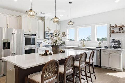 808 Mackay Creek Woodstock GA 30188