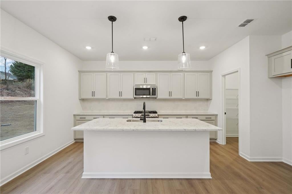 5365 Callahan Trace