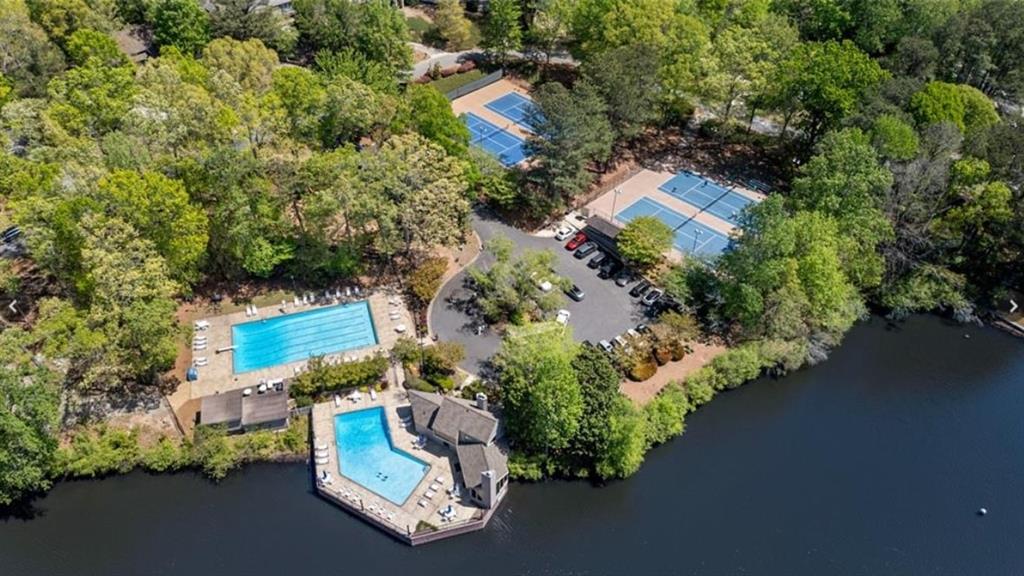 4018 Dunbarton Way, Roswell, Georgia image 31