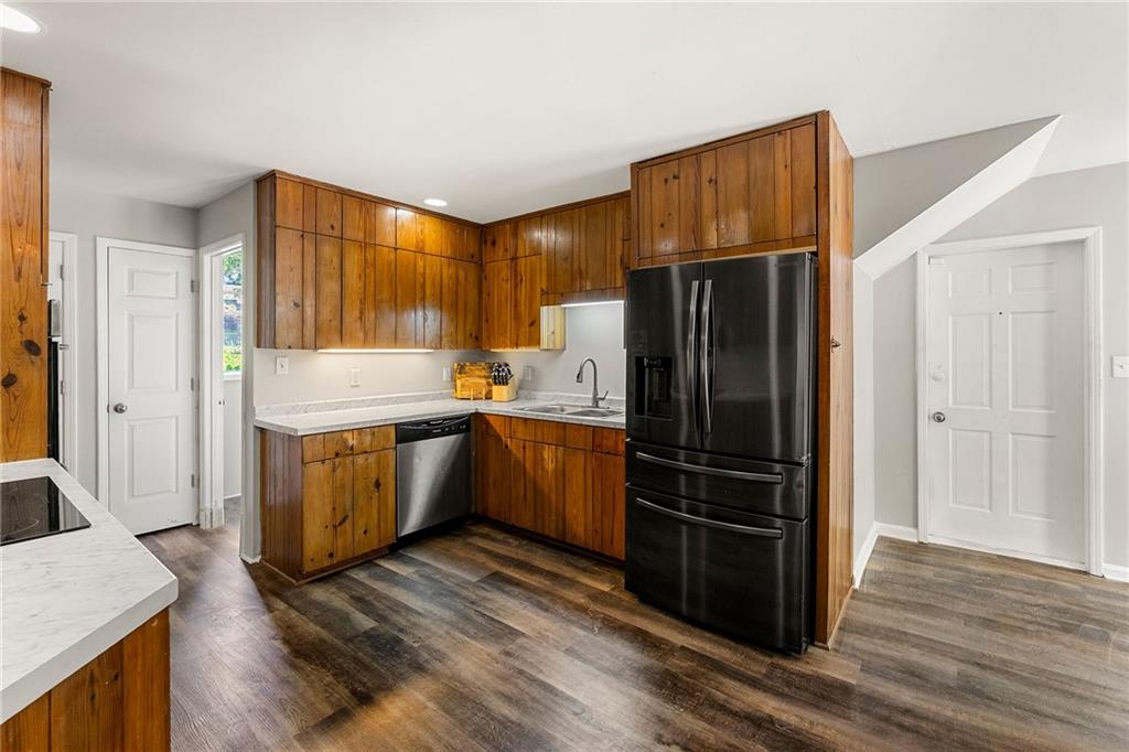 4018 Dunbarton Way, Roswell, Georgia image 11