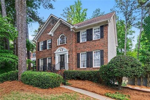 Homes For Sale - 751 Rosa Drive<br/> Lawrenceville, GA 30044