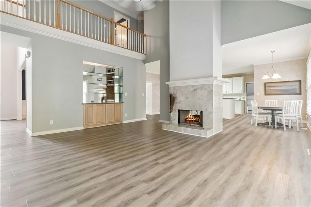 3605 Summit Gate Drive, Suwanee, Georgia image 8