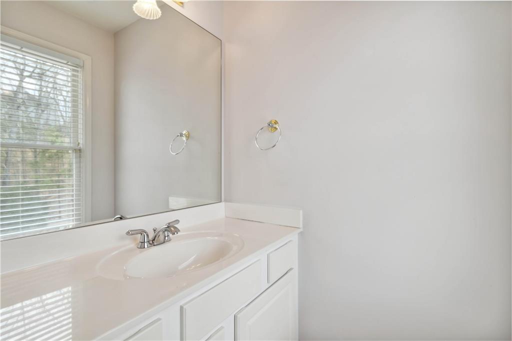3605 Summit Gate Drive, Suwanee, Georgia image 27
