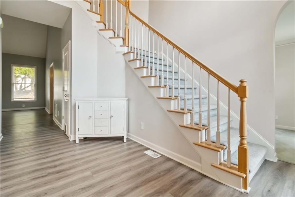3605 Summit Gate Drive, Suwanee, Georgia image 3
