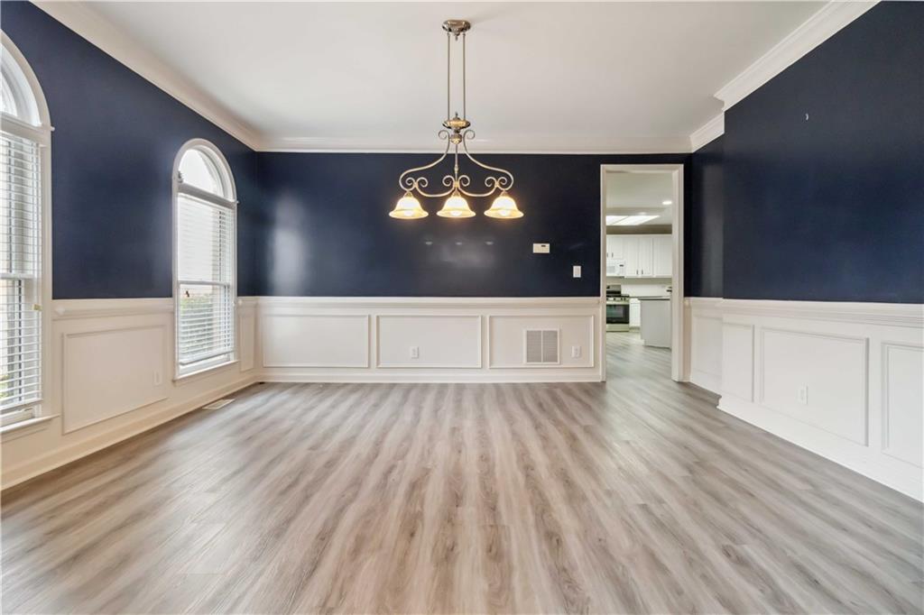 3605 Summit Gate Drive, Suwanee, Georgia image 6