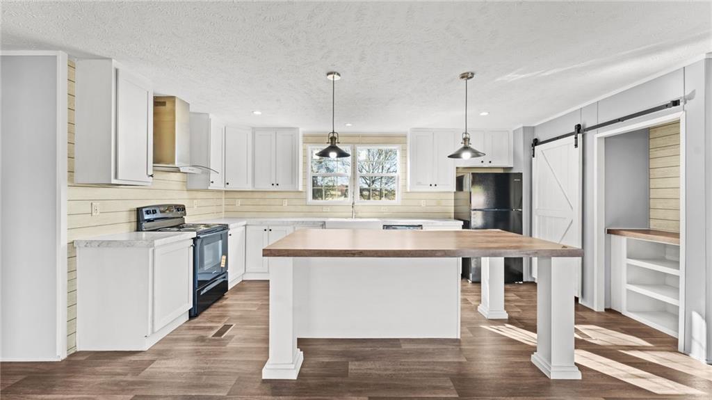 5712 Rockmart Road SE