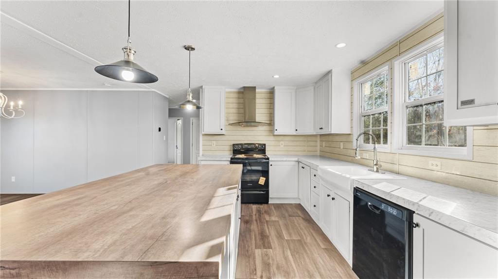 5712 Rockmart Road SE